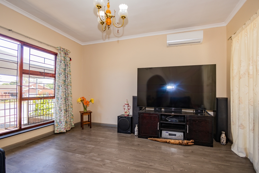 3 Bedroom Property for Sale in St Dumas Western Cape